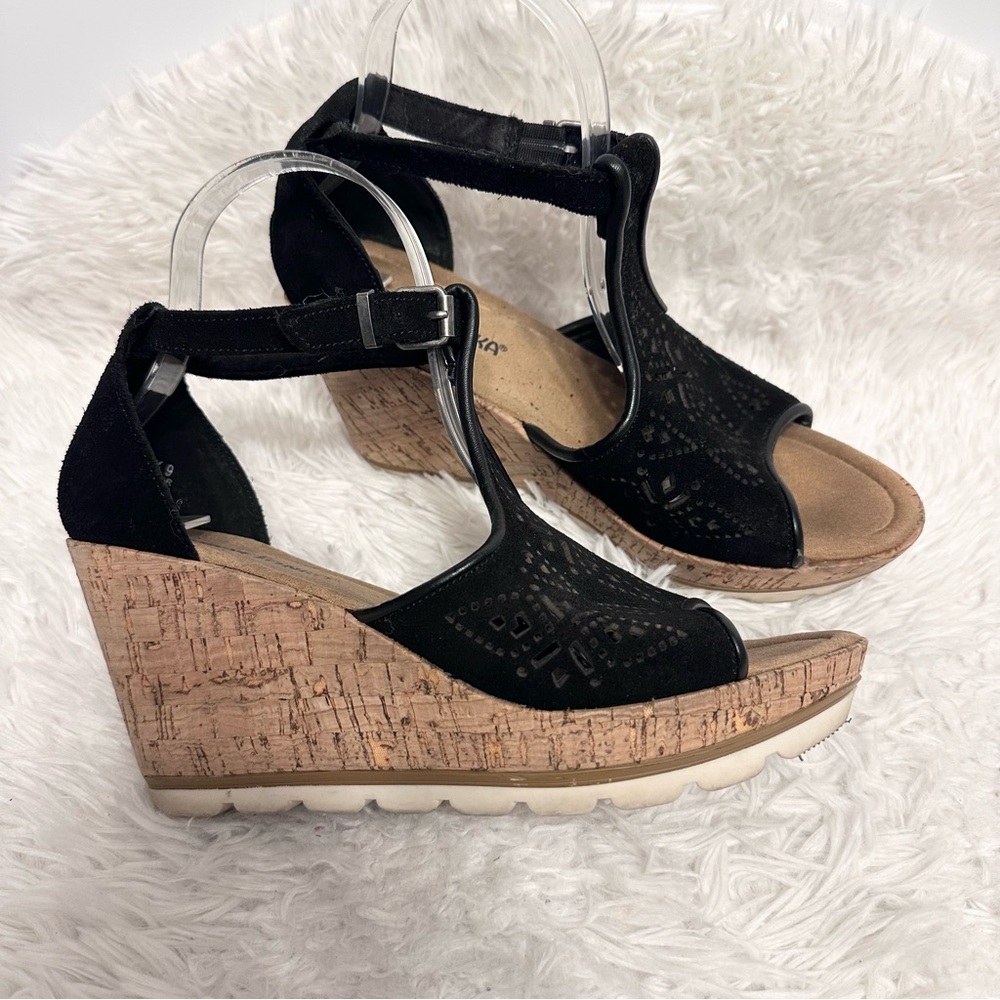 Minnetonka Black Ellis Suede T Strap Wedges